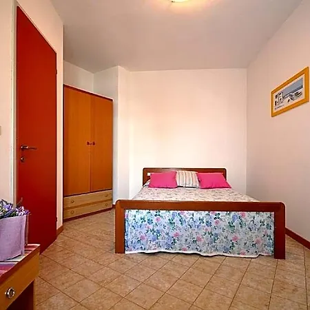 Cozy Flat In The Center Of 3* Bibione
